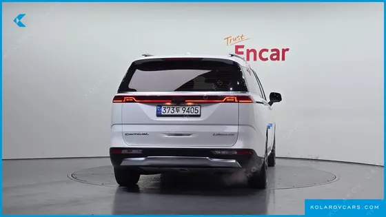KIA CARNIVAL GASOLINE 7-SEATER NOBLESSE