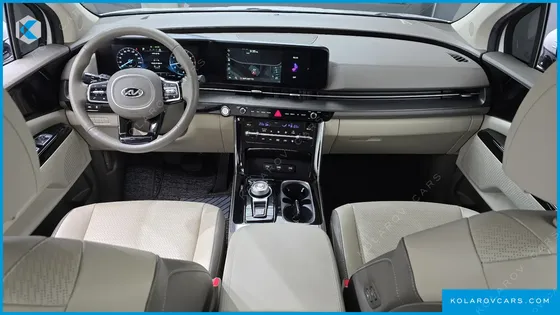 KIA CARNIVAL GASOLINE 7-SEATER NOBLESSE