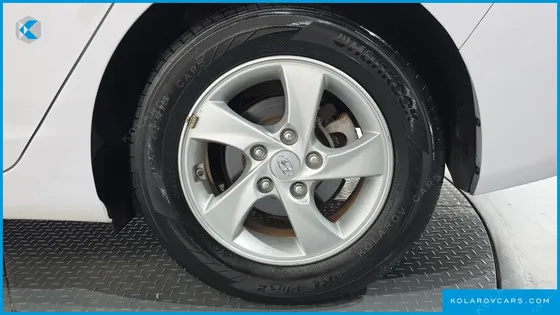 HYUNDAI ELANTRA (AVANTE) 1.6 GDI SMART