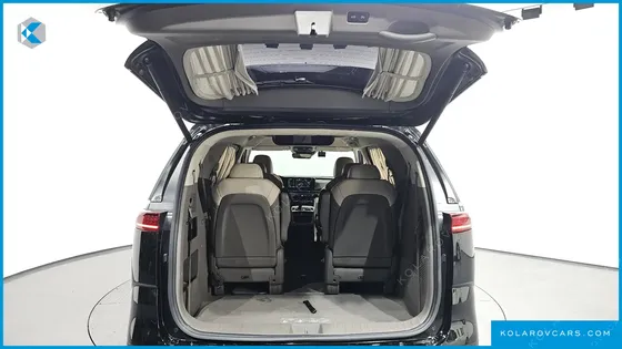 KIA CARNIVAL DIESEL 9-SEATER HI-LIMOUSINE