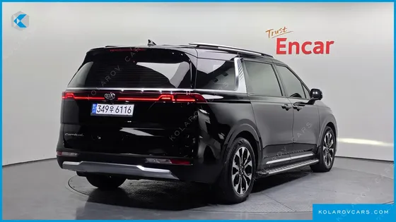 KIA CARNIVAL DIESEL 9-SEATER SIGNATURE