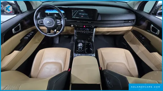 KIA CARNIVAL DIESEL 9-SEATER SIGNATURE