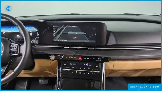 KIA CARNIVAL DIESEL 9-SEATER SIGNATURE
