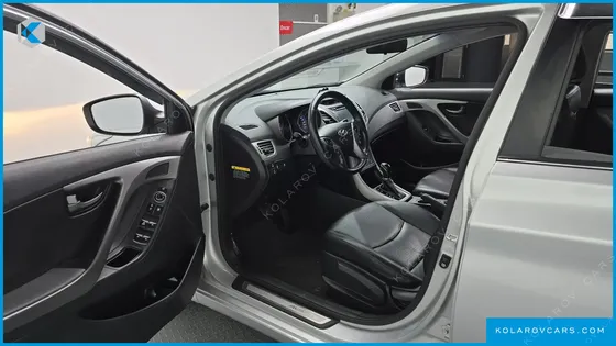 HYUNDAI ELANTRA (AVANTE) 1.6 GDI SMART