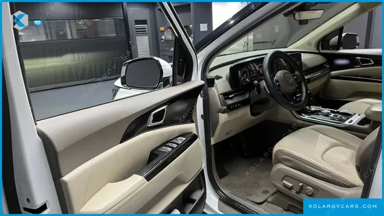KIA CARNIVAL DIESEL 9-SEATER SIGNATURE