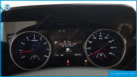 KIA CARNIVAL GASOLINE 11-SEATER PRESTIGE