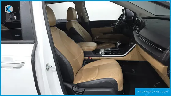 KIA CARNIVAL GASOLINE 11-SEATER PRESTIGE