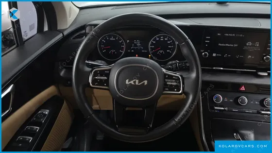 KIA CARNIVAL GASOLINE 11-SEATER PRESTIGE