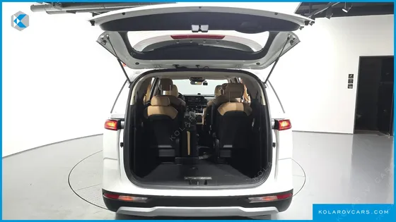KIA CARNIVAL GASOLINE 11-SEATER PRESTIGE