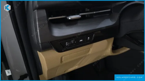 KIA CARNIVAL GASOLINE 11-SEATER PRESTIGE