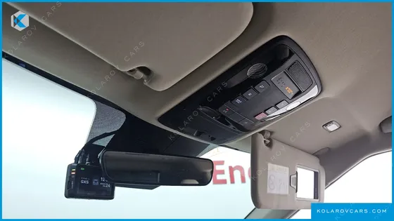 KIA CARNIVAL DIESEL 7-SEATER OUTDOOR