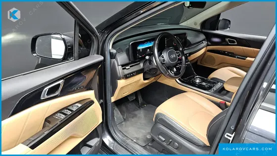 KIA CARNIVAL DIESEL 9-SEATER SIGNATURE