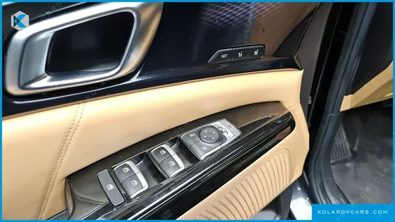 KIA CARNIVAL DIESEL 9-SEATER SIGNATURE