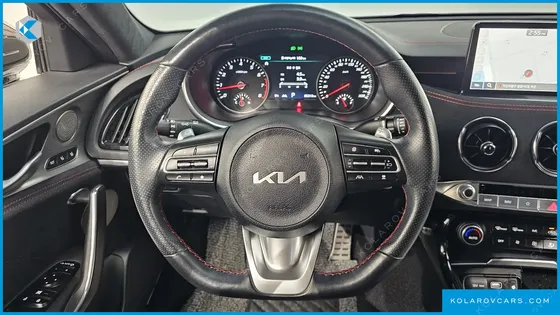 KIA STINGER 2.5 MASTERS ACRO EDITION