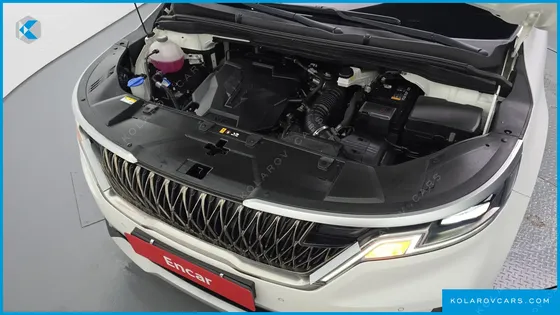 KIA CARNIVAL GASOLINE 11-SEATER PRESTIGE