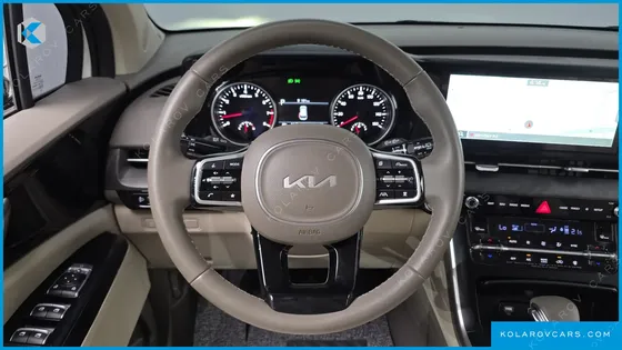 KIA CARNIVAL GASOLINE 11-SEATER PRESTIGE