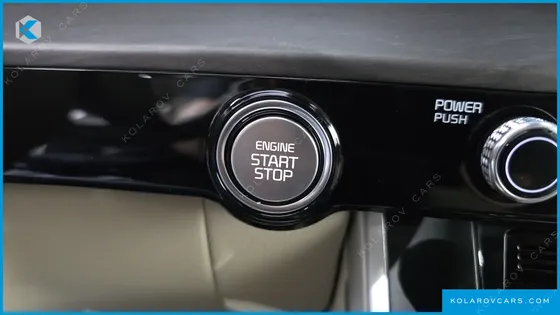 KIA CARNIVAL GASOLINE 11-SEATER PRESTIGE