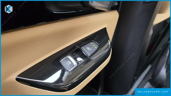 KIA CARNIVAL DIESEL 9-SEATER NOBLESSE