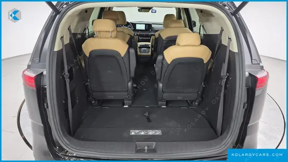 KIA CARNIVAL DIESEL 9-SEATER NOBLESSE