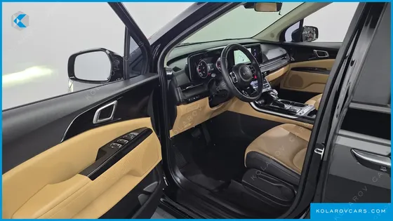KIA CARNIVAL DIESEL 9-SEATER PRESTIGE