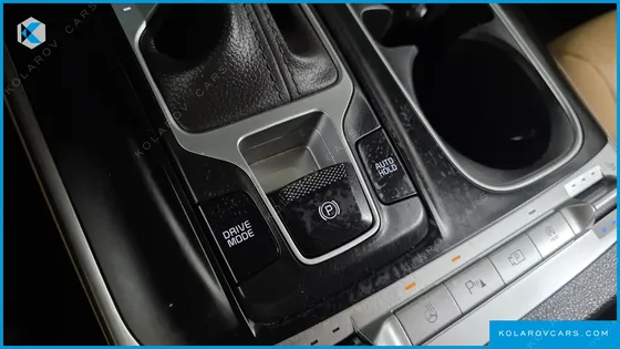KIA CARNIVAL DIESEL 9-SEATER PRESTIGE