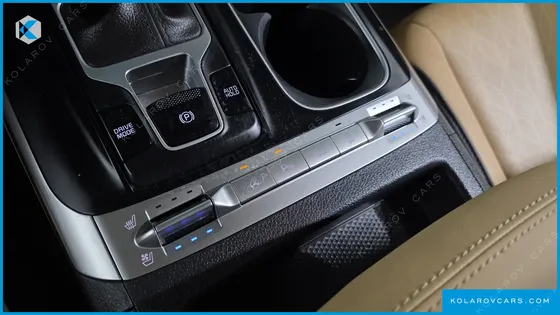 KIA CARNIVAL DIESEL 9-SEATER PRESTIGE