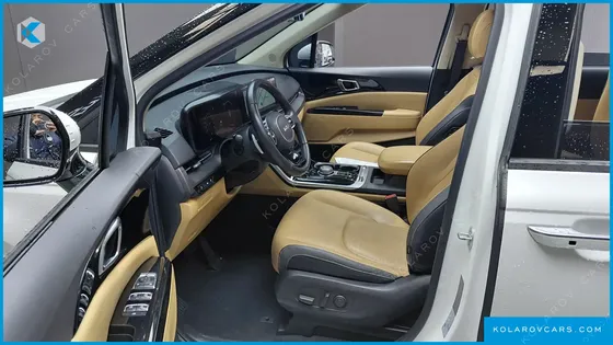KIA CARNIVAL DIESEL 9-SEATER NOBLESSE