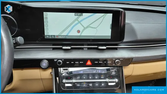 KIA CARNIVAL DIESEL 9-SEATER NOBLESSE