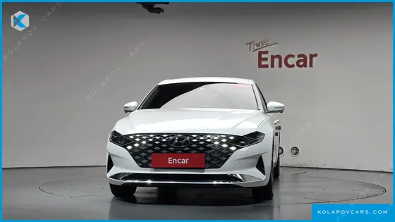 HYUNDAI GRANDEUR LE BLANC