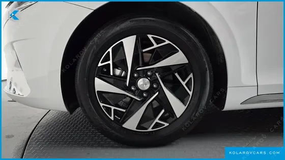 HYUNDAI GRANDEUR LE BLANC