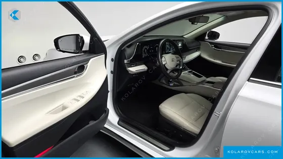 HYUNDAI GRANDEUR LE BLANC