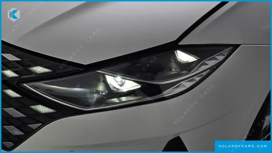 HYUNDAI GRANDEUR LE BLANC