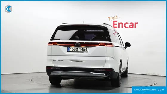 KIA CARNIVAL DIESEL 9-SEATER SIGNATURE