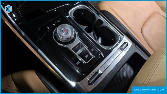 KIA CARNIVAL DIESEL 9-SEATER NOBLESSE