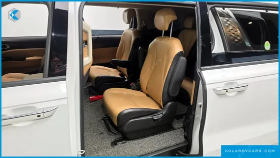 KIA CARNIVAL DIESEL 9-SEATER NOBLESSE