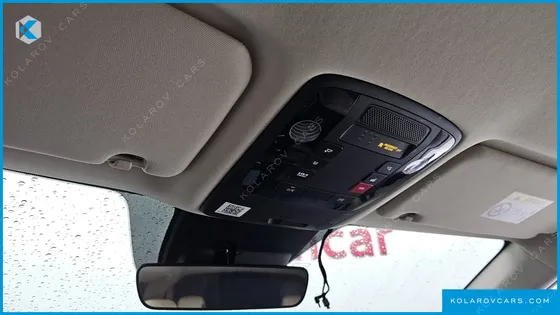 KIA CARNIVAL DIESEL 9-SEATER PRESTIGE