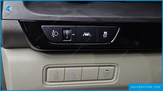 KIA CARNIVAL DIESEL 9-SEATER PRESTIGE