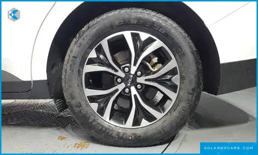 KIA CARNIVAL DIESEL 9-SEATER PRESTIGE