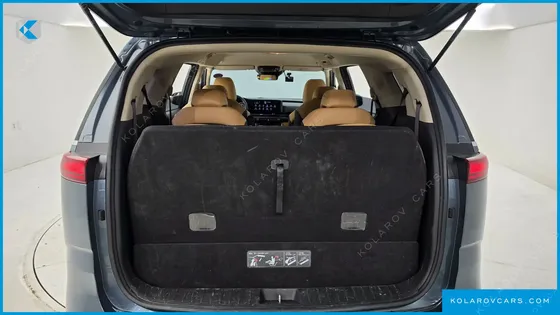 KIA CARNIVAL DIESEL 9-SEATER PRESTIGE