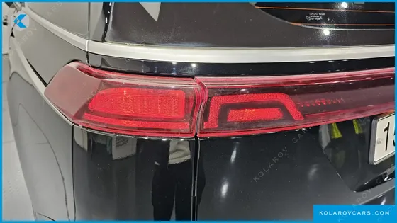 KIA CARNIVAL DIESEL 9-SEATER PRESTIGE