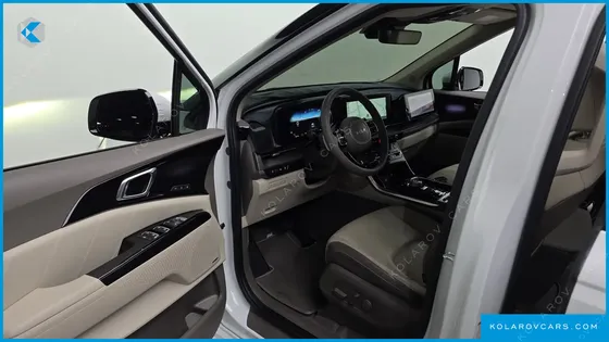 KIA CARNIVAL GASOLINE 7-SEATER SIGNATURE