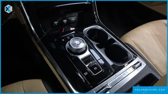 KIA CARNIVAL DIESEL 9-SEATER NOBLESSE