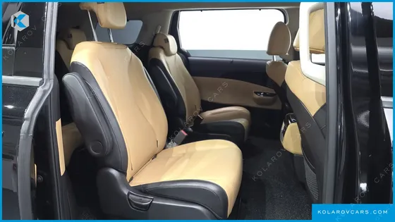 KIA CARNIVAL DIESEL 9-SEATER NOBLESSE