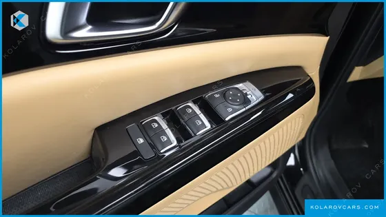 KIA CARNIVAL DIESEL 9-SEATER NOBLESSE