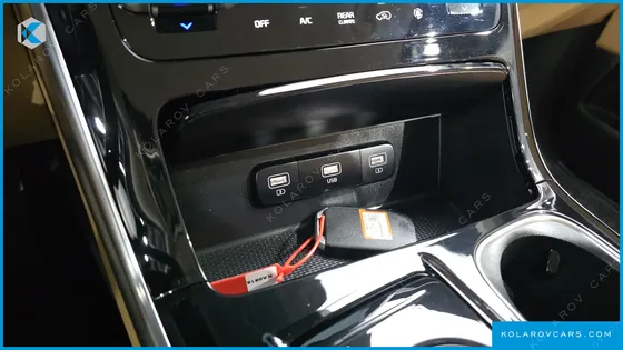 KIA CARNIVAL DIESEL 9-SEATER NOBLESSE