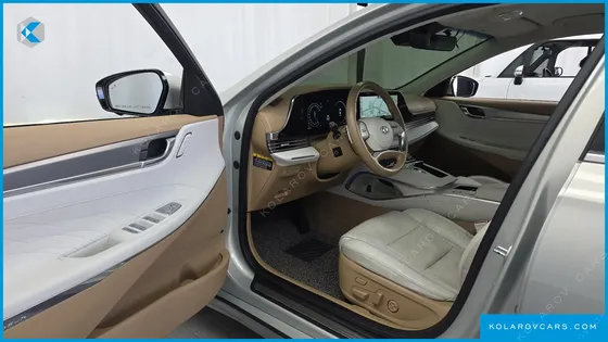 HYUNDAI GRANDEUR CALLIGRAPHY