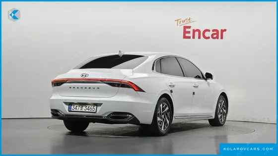 HYUNDAI GRANDEUR LE BLANC