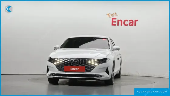 HYUNDAI GRANDEUR LE BLANC