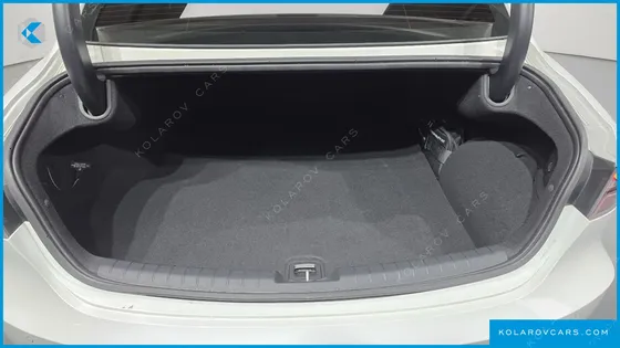 HYUNDAI GRANDEUR LE BLANC