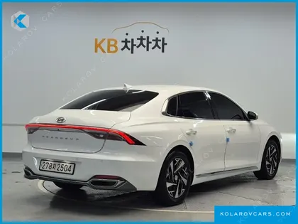 HYUNDAI GRANDEUR PREMIUM